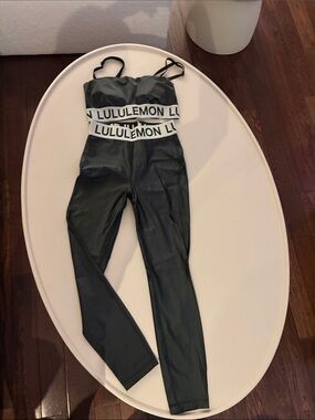 lululemon athletica Black Branded-Waist High-Rise Leggings I removed the tags